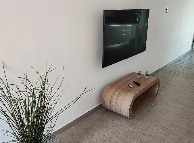 Borgellusa House Luigi 別荘