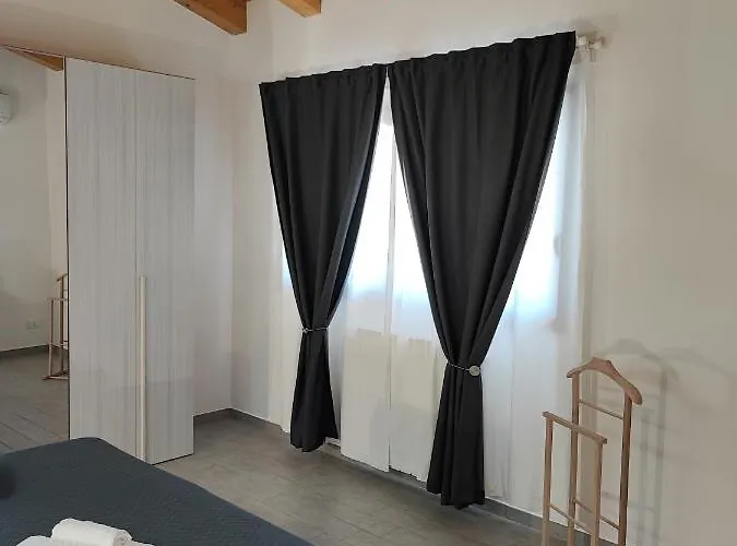 別荘 Borgellusa House Luigi