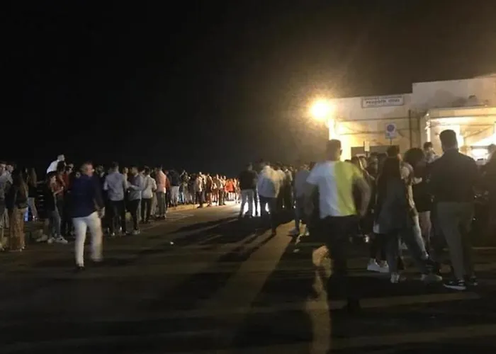 別荘 Borgellusa House Luigi *